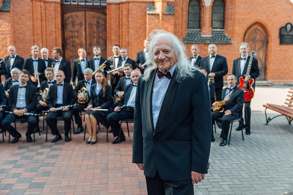 «Нашей юности оркестр» поздравит с юбилеем старейшего маэстро Эдуарда Гантовского