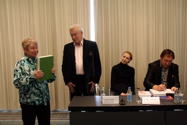 «Звездной библиотеке» быть!