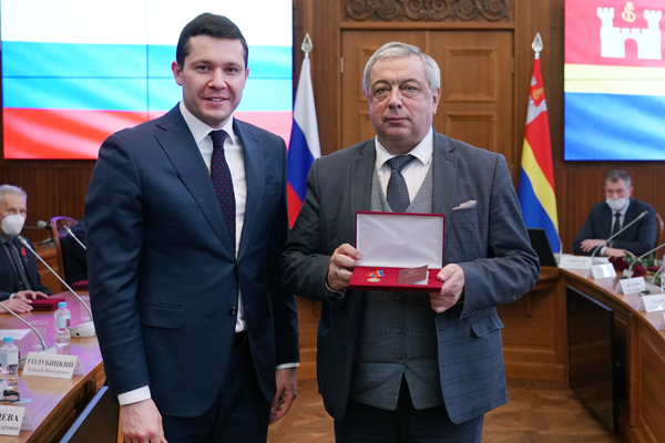 Виктор Бобков награжден медалью за «Заслуги перед Калининградской областью»