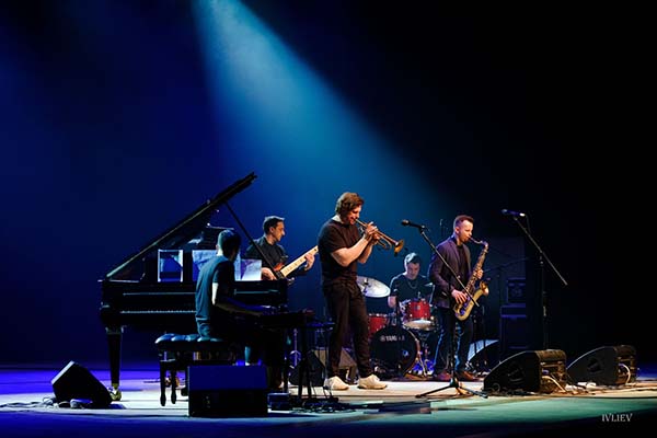 По многочисленным просьбам — дополнительный концерт Вадима Эйленкрига!