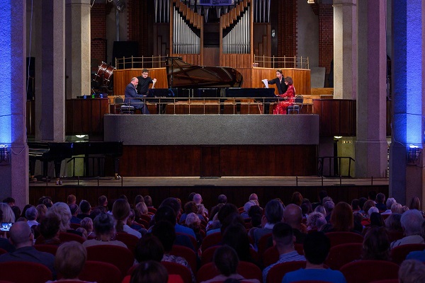 Фестивальные страницы: Рахманинов в четыре руки и «Музыкальная сборная России»