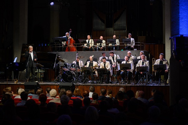 «Под флагом Лундстрема»: фестиваль начался с легенды