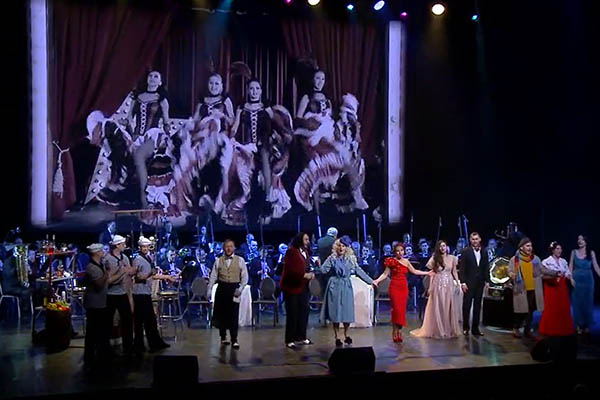 Музыкальный подарок с аншлагом