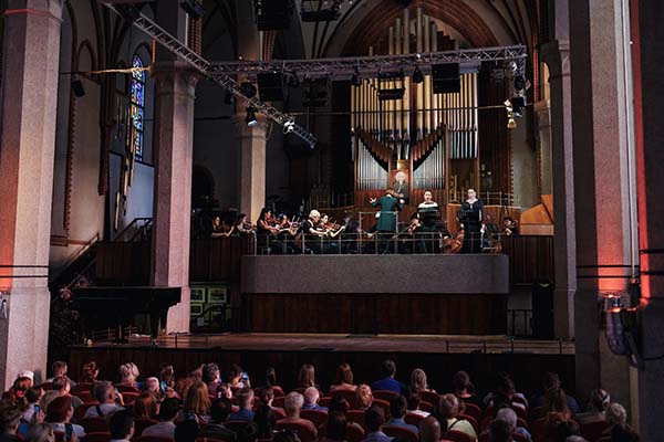 Полный зал и шквал оваций: пятый концерт фестиваля «Бахослужение»