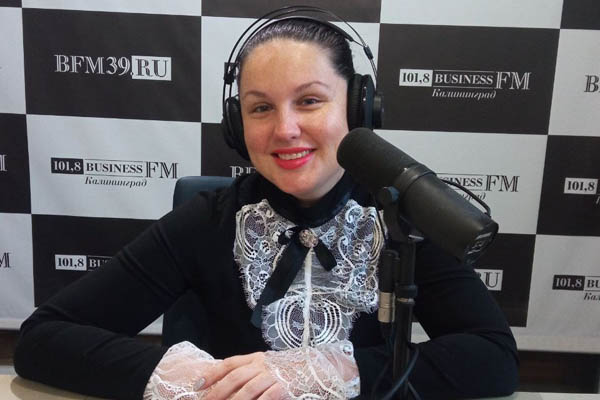 Интервью Виктории Бобковой радио Бизнес-FM о новогодних премьерах