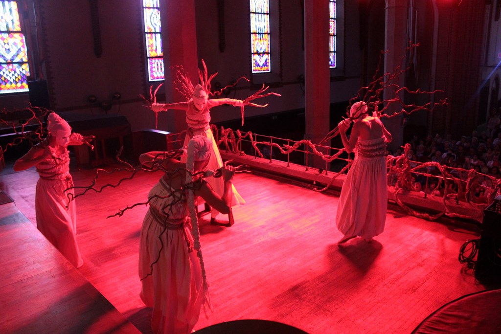 ГОЛОСА ЗЕМЛИ И ВОДЫ