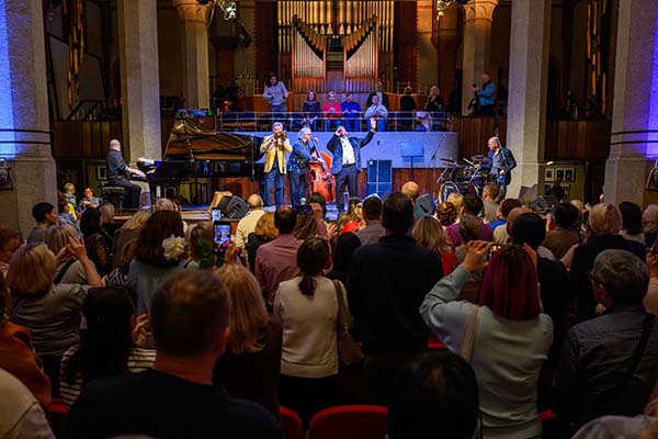 Настоящий американский джаз от Владивостока до Калининграда