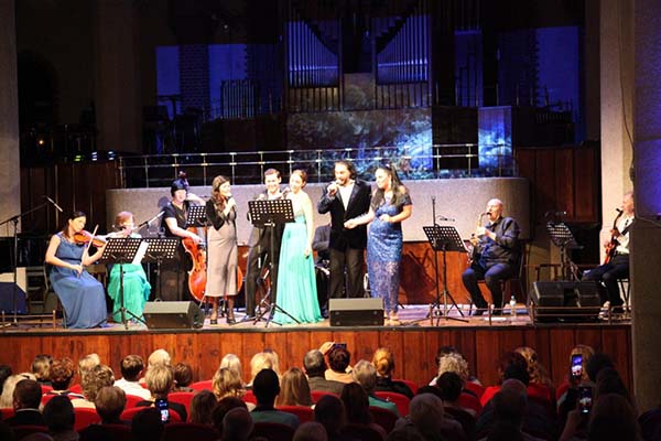 В Калининградской филармонии прозвучали темы любви и моря