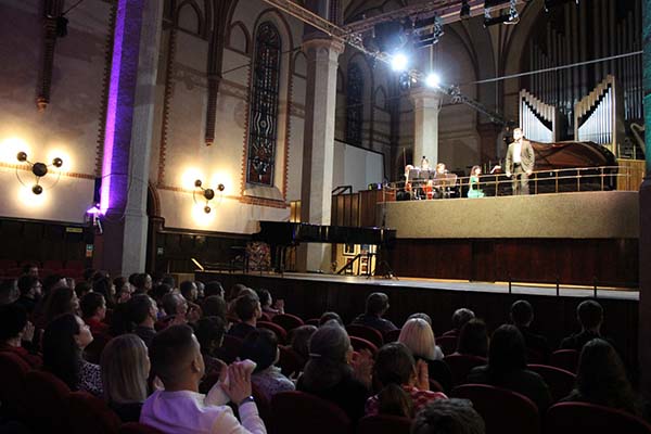 Гала-концерт вокальных звезд