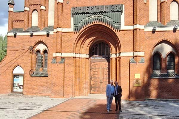 Визит известного дирижера