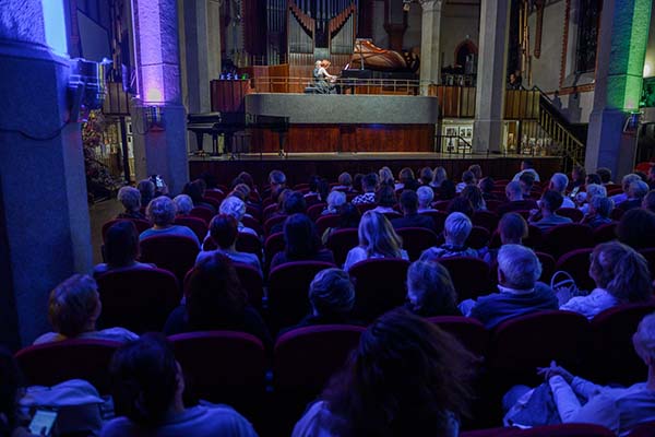 В День музыки рояль звучал словно камерный оркестр