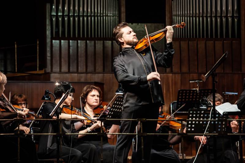 РЕПЛИКА ПРИСТРАСТНОГО СЛУШАТЕЛЯ