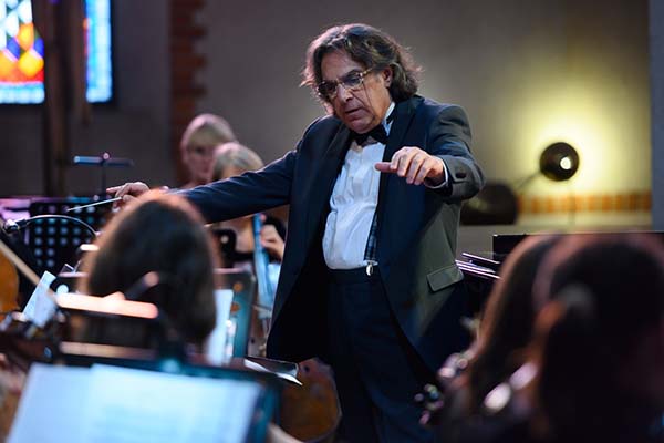 Музыкальный мост между Россией и Востоком