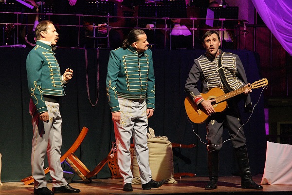 НА ДНИ ОГЛЯДЫВАСЬ ЭТИ...