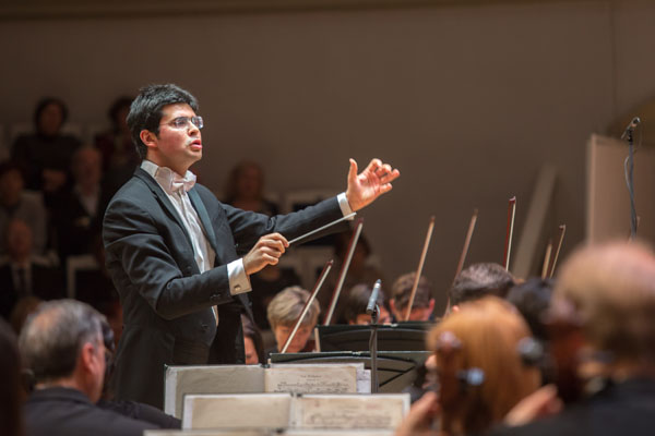 Концерт ГАСО России имени Е.Светланова: знакомьтесь - дирижер