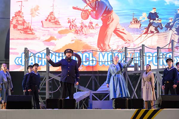 «Раскинулось море широко» - в подарок всем зрителям 9 мая!