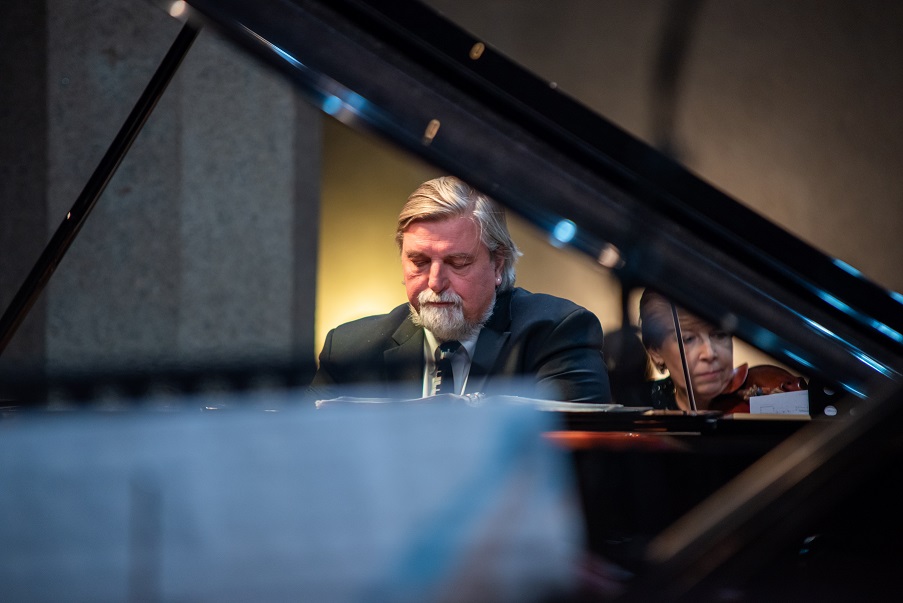 XIX МЕЖДУНАРОДНЫЙ ФЕСТИВАЛЬ "ДЖАЗ В ФИЛАРМОНИИ". трио Валерия Гроховского и камерный оркестр, 19 Ноября 2022г.