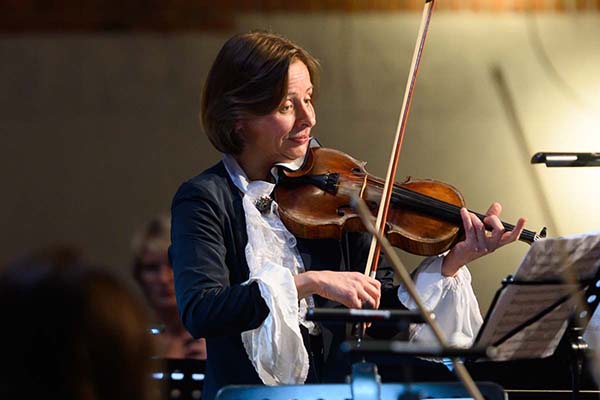 «Знай наших»