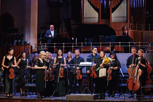 Блестящий союз органа, оркестра и фортепиано