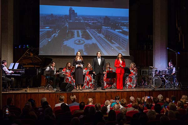 «Звезды Донбасса» выступили в филармонии
