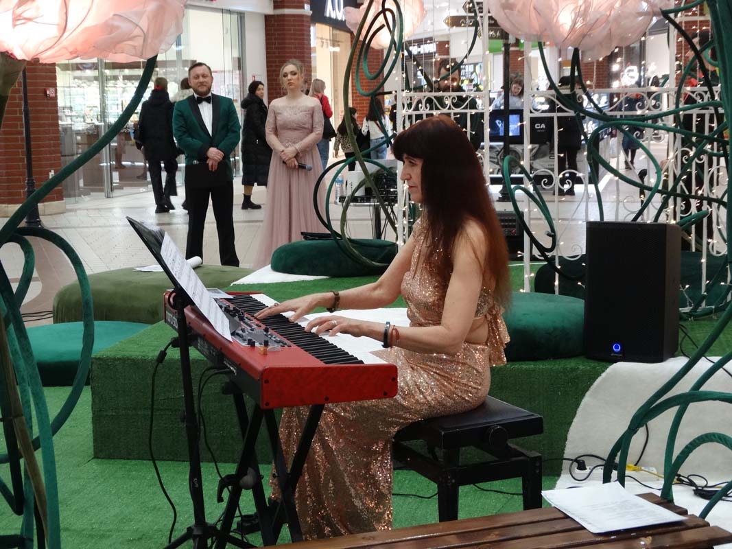 Мини-концерт солистов филармонии в ТРЦ «Европа», 14 Февраля 2024г.